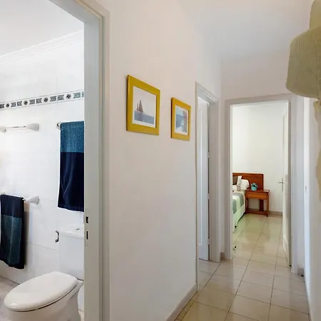 Spacious Sunny Relaxing Lanzarote Vakantiehuis *