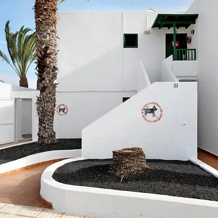 Spacious Sunny Relaxing Lanzarote Vakantiehuis *